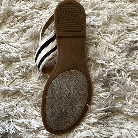 Sandals - Picture 4 of 4